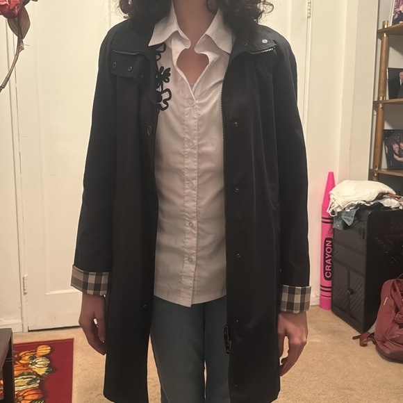 Burberry Women’s Raincoat Size 4 - Picture 12 of 12